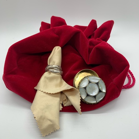 Sterling Silver Infinity Ring - Unisex - Picture 2 of 3